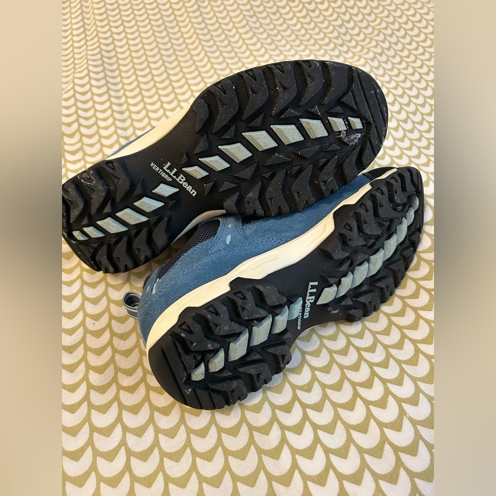 L.L.Bean women’s Trail Model Hiker 4 waterproof hiking shoes, size 8.5 - Picture 6 of 7